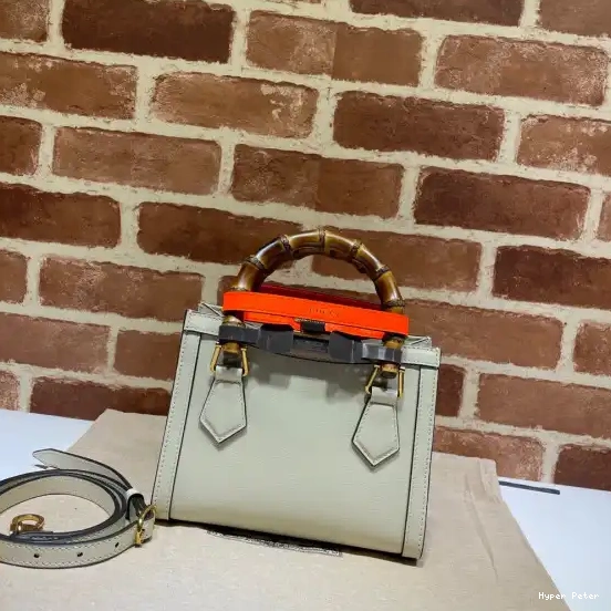 Hyper Peter mini Diana bag tote Gucci 0507